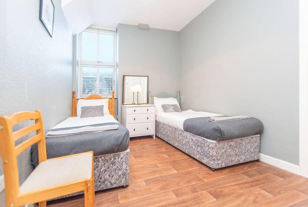 Clonbur House - Studio Village Apartment กัลเวย์ ภายนอก รูปภาพ